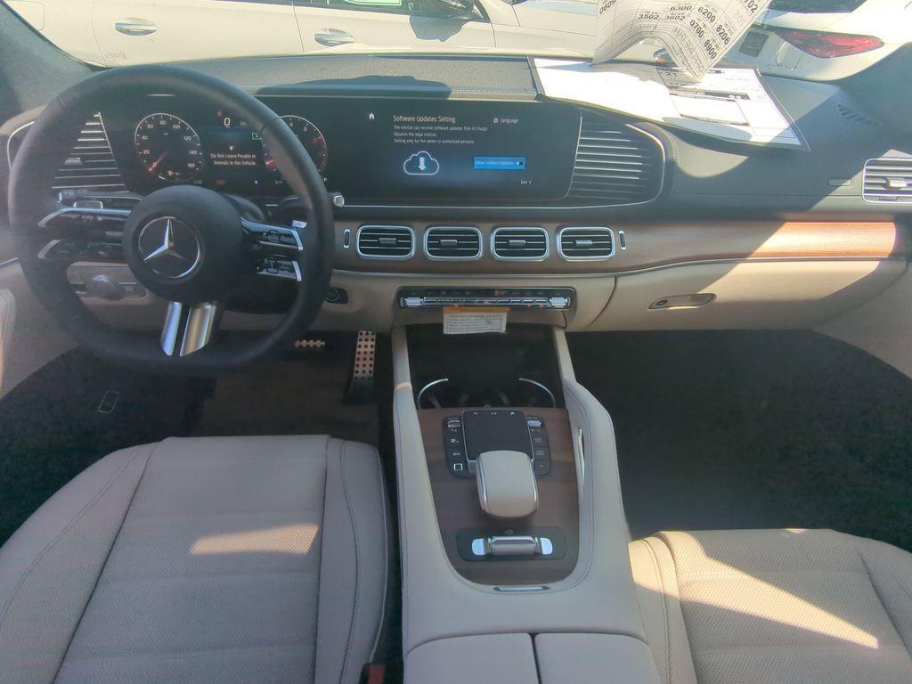 new 2026 Mercedes-Benz GLS 450 car