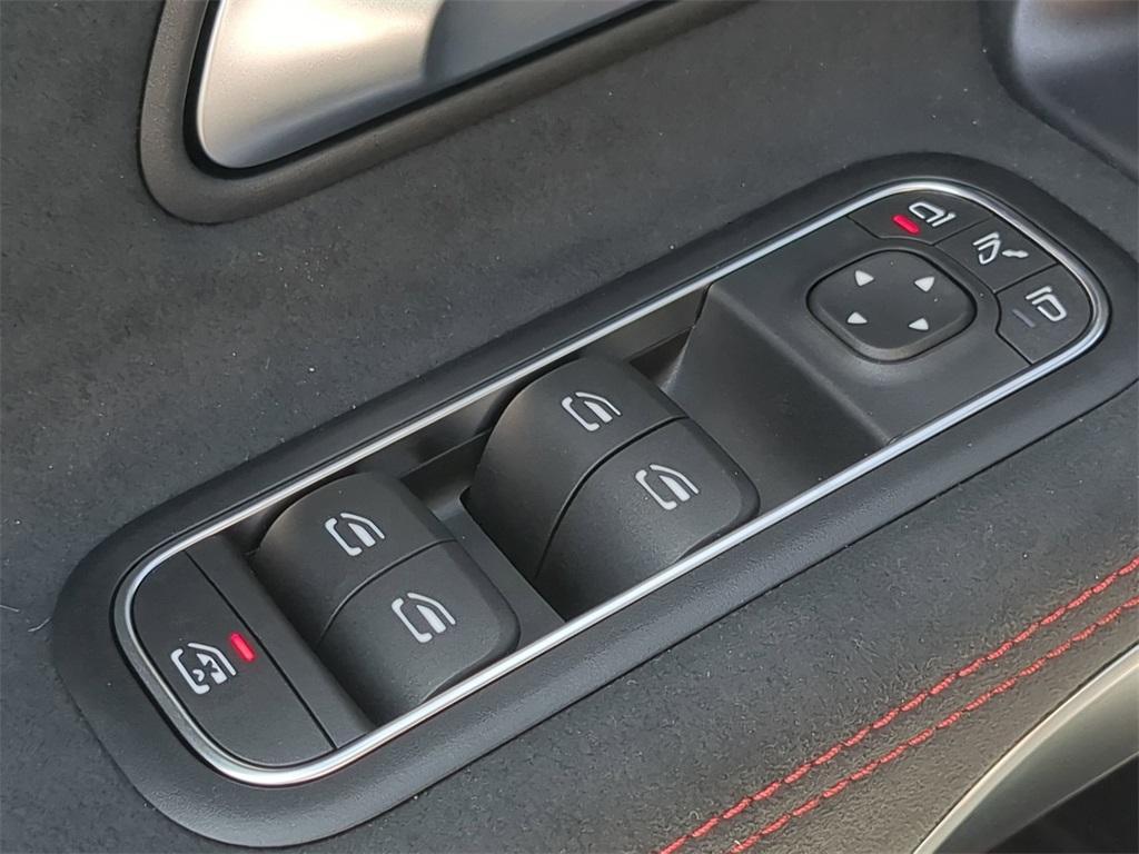 new 2025 Mercedes-Benz CLA 250 car