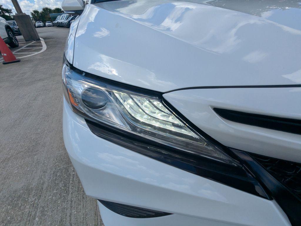 2020 Wind Chill Pearl Toyota Camry