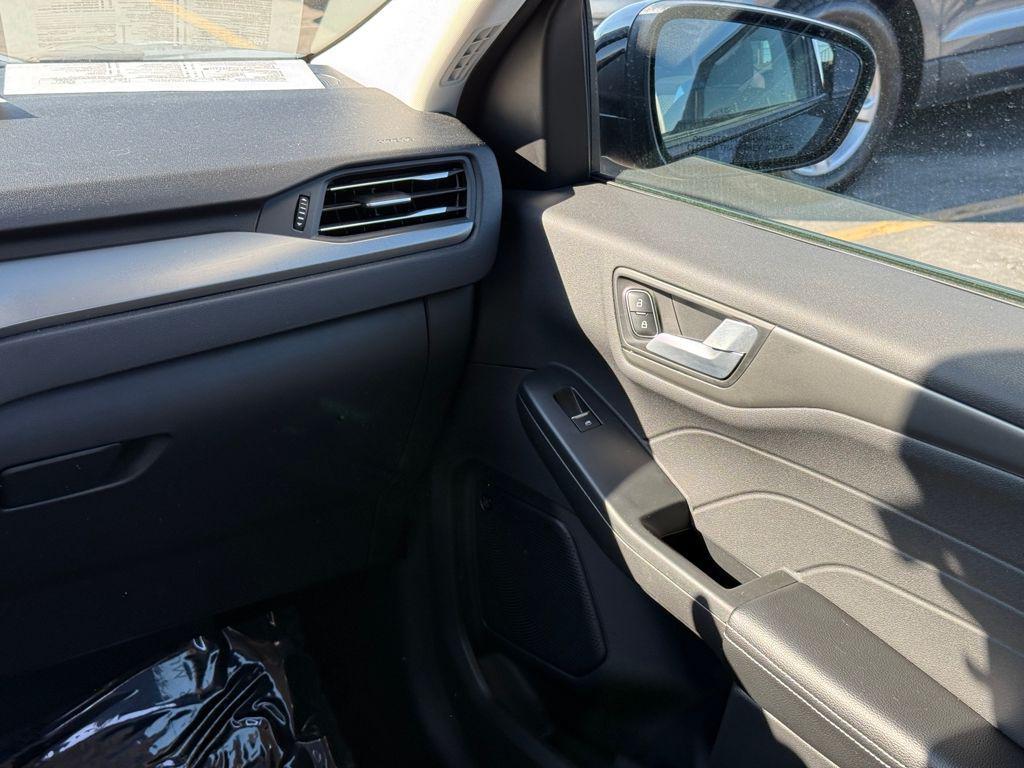 used 2023 Ford Escape car, priced at $25,630