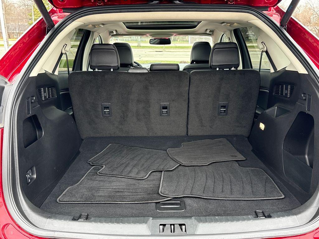 used 2024 Ford Edge car, priced at $31,398