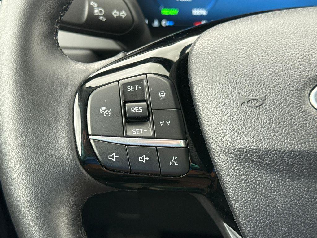 used 2025 Ford Escape car, priced at $30,995