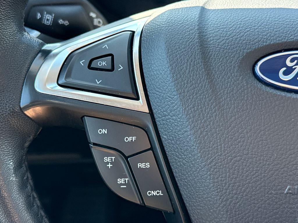 used 2024 Ford Edge car, priced at $30,995