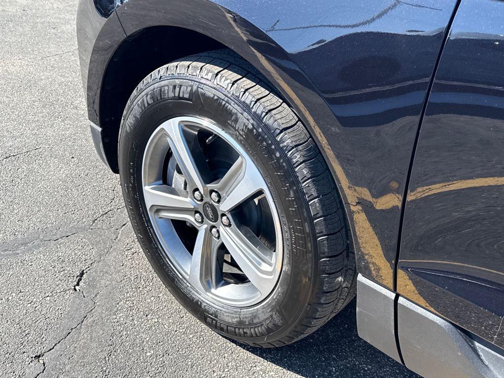 used 2024 Ford Edge car, priced at $29,998