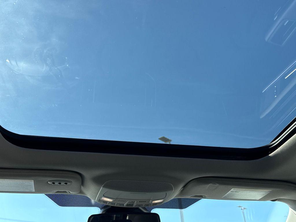 used 2024 Ford Edge car, priced at $29,998