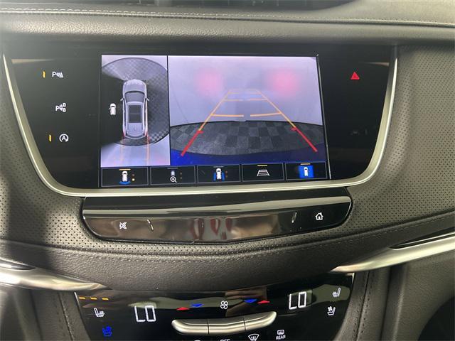 new 2025 Cadillac XT5 car, priced at $51,190