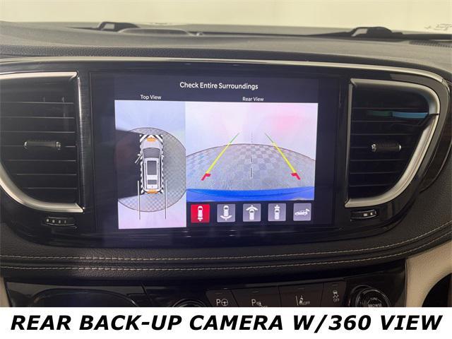 used 2021 Chrysler Pacifica Hybrid car, priced at $23,522