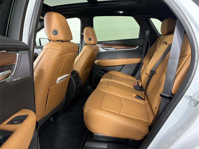 new 2025 Cadillac XT5 car, priced at $54,590