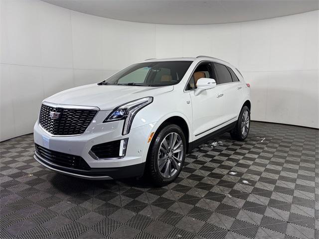 new 2025 Cadillac XT5 car, priced at $54,590
