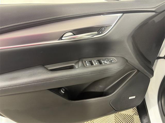 used 2022 Cadillac XT5 car, priced at $26,147