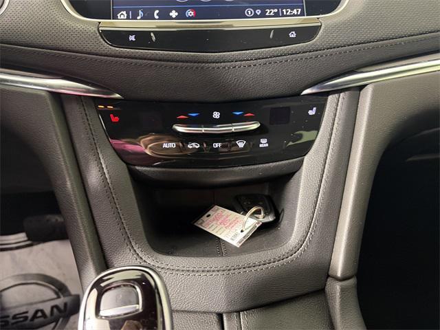 used 2022 Cadillac XT5 car, priced at $26,147