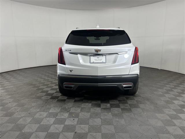 new 2025 Cadillac XT5 car, priced at $52,889