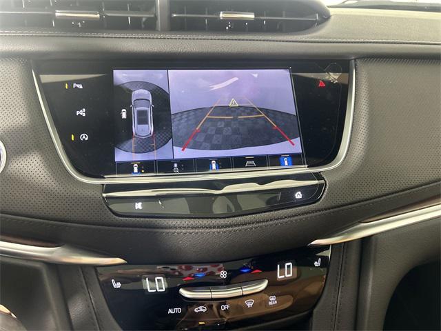 new 2025 Cadillac XT5 car, priced at $52,889