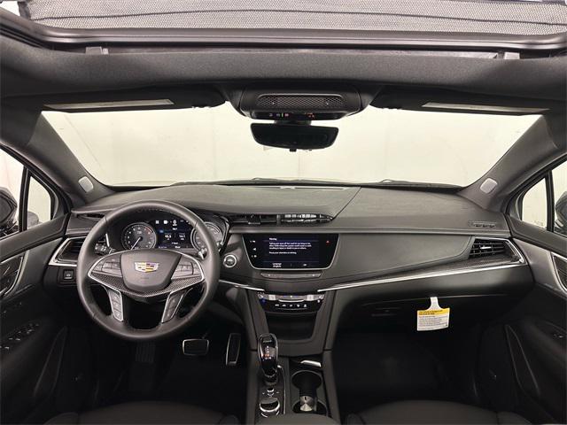 new 2025 Cadillac XT5 car, priced at $58,810