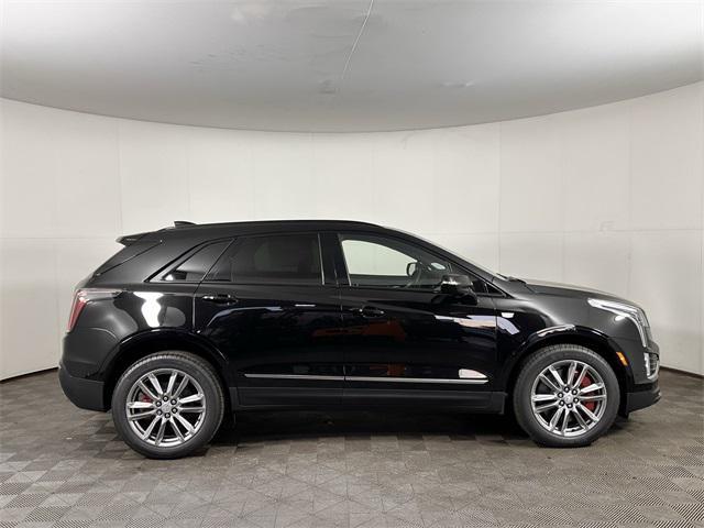 new 2025 Cadillac XT5 car, priced at $58,810