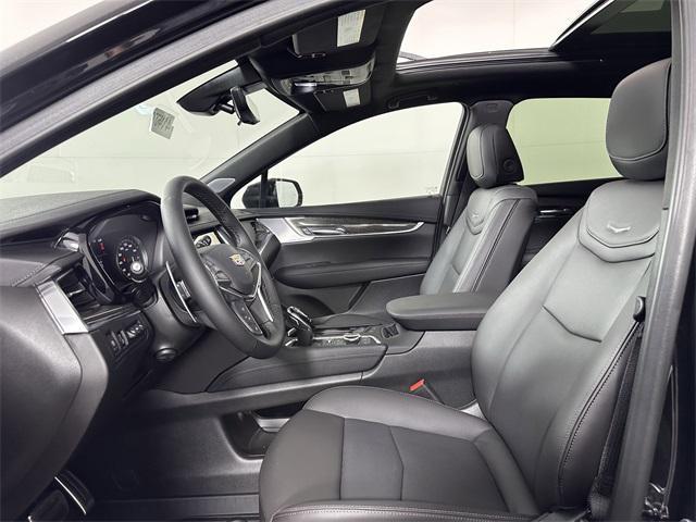 new 2025 Cadillac XT5 car, priced at $58,810