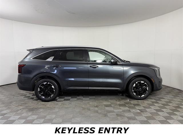 used 2024 Kia Sorento car, priced at $24,734