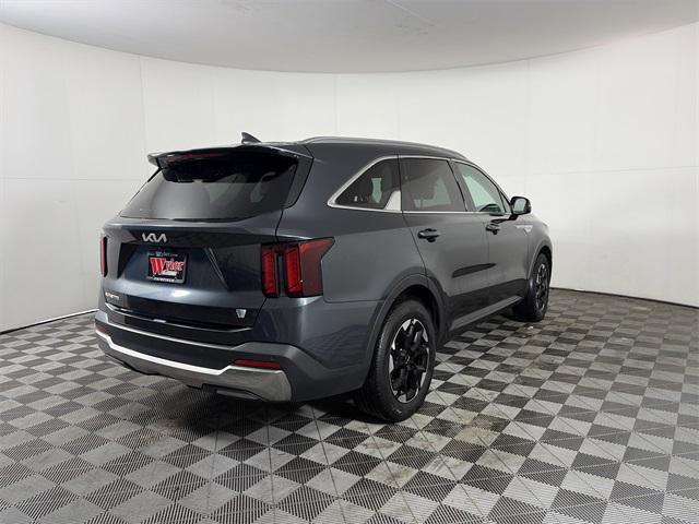 used 2024 Kia Sorento car, priced at $24,734