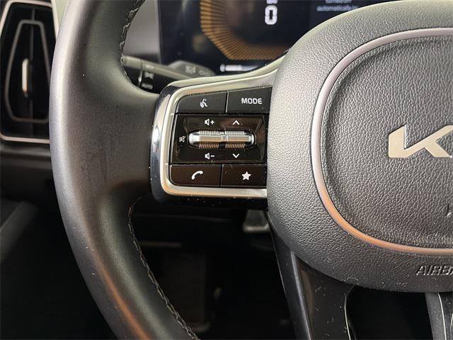 used 2024 Kia Sorento car, priced at $24,734