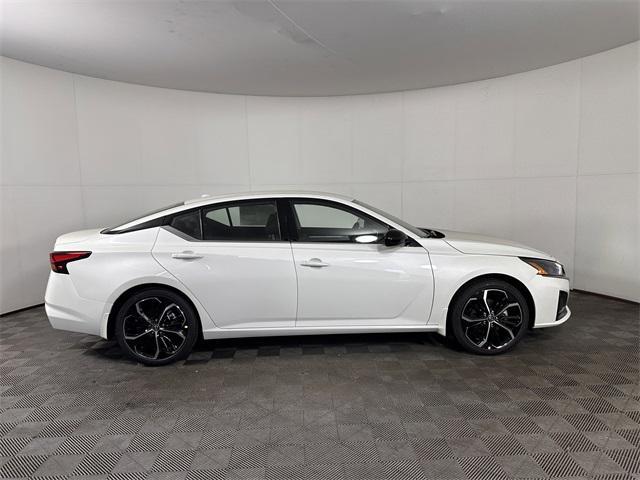 new 2025 Nissan Altima car, priced at $26,337