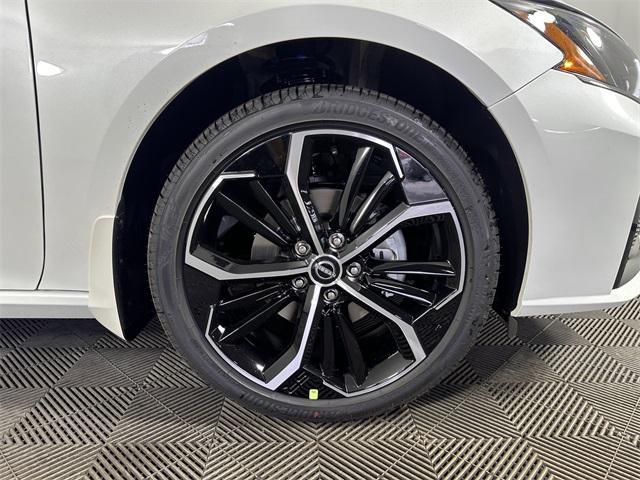 new 2025 Nissan Altima car, priced at $26,337