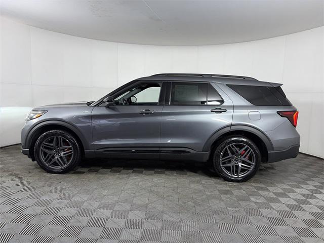 used 2025 Ford Explorer car, priced at $37,277