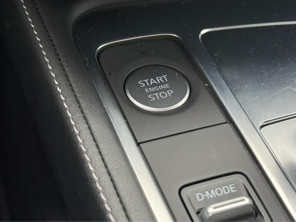 used 2025 INFINITI QX60 car, priced at $45,499