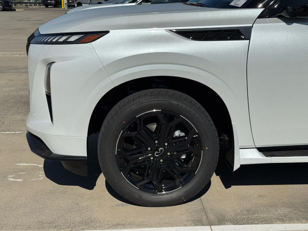 new 2026 INFINITI QX80 car, priced at $107,525