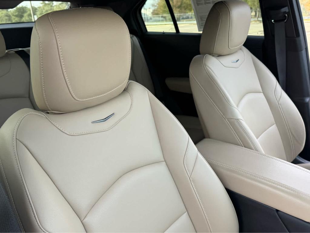 used 2024 Cadillac XT4 car, priced at $28,997