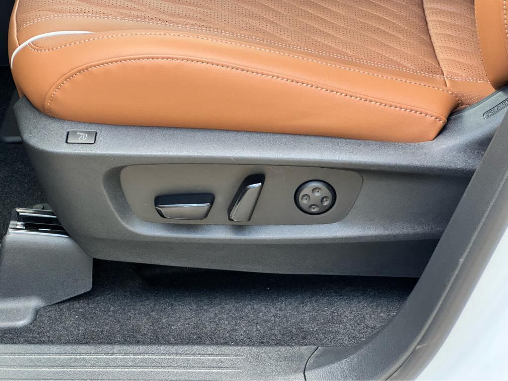 new 2026 INFINITI QX60 car, priced at $77,040