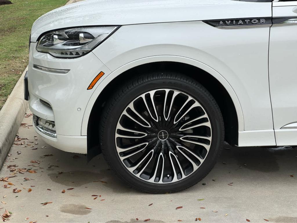 used 2022 Lincoln Aviator car, priced at $42,999