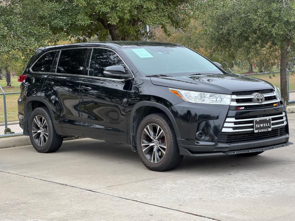used 2018 Toyota Highlander car, priced at $18,787