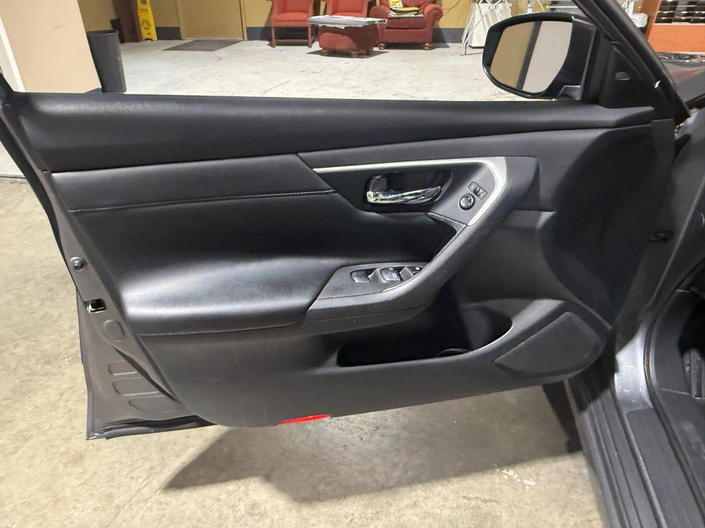 used 2016 Nissan Altima car, priced at $6,422