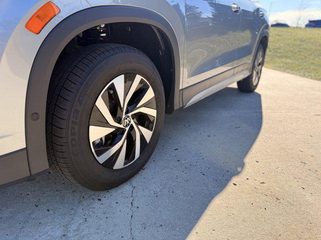 new 2025 Volkswagen Tiguan car, priced at $29,193