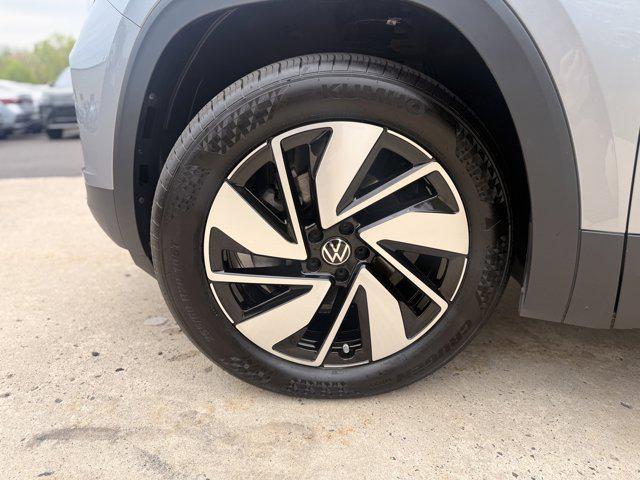 used 2025 Volkswagen Atlas car, priced at $41,588