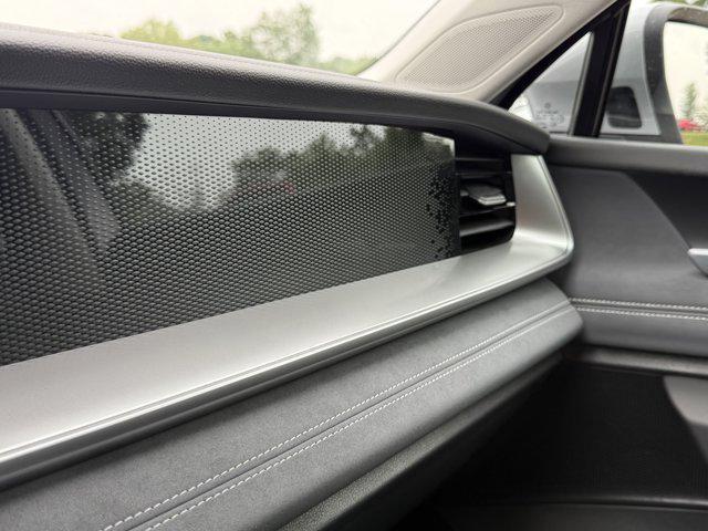 new 2025 Volkswagen Tiguan car, priced at $35,728