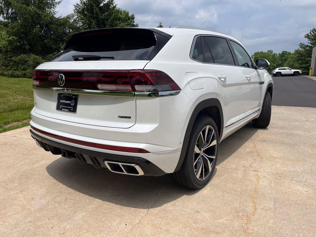 new 2026 Volkswagen Atlas Cross Sport car, priced at $57,183