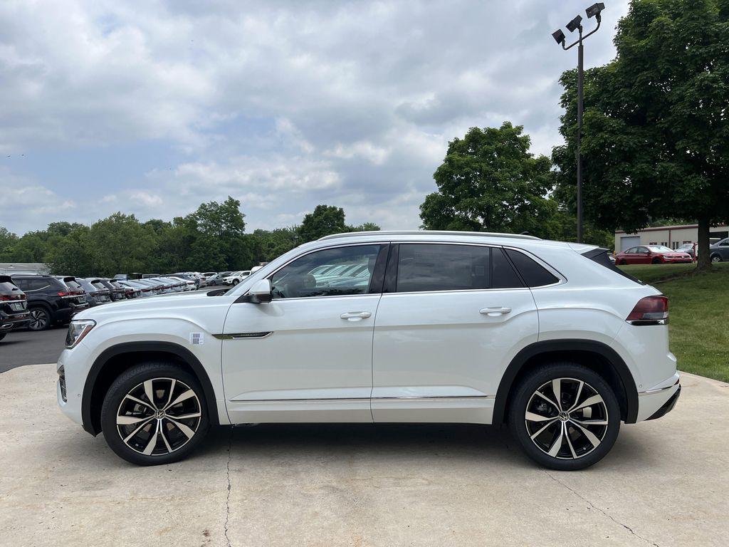 new 2026 Volkswagen Atlas Cross Sport car, priced at $57,183