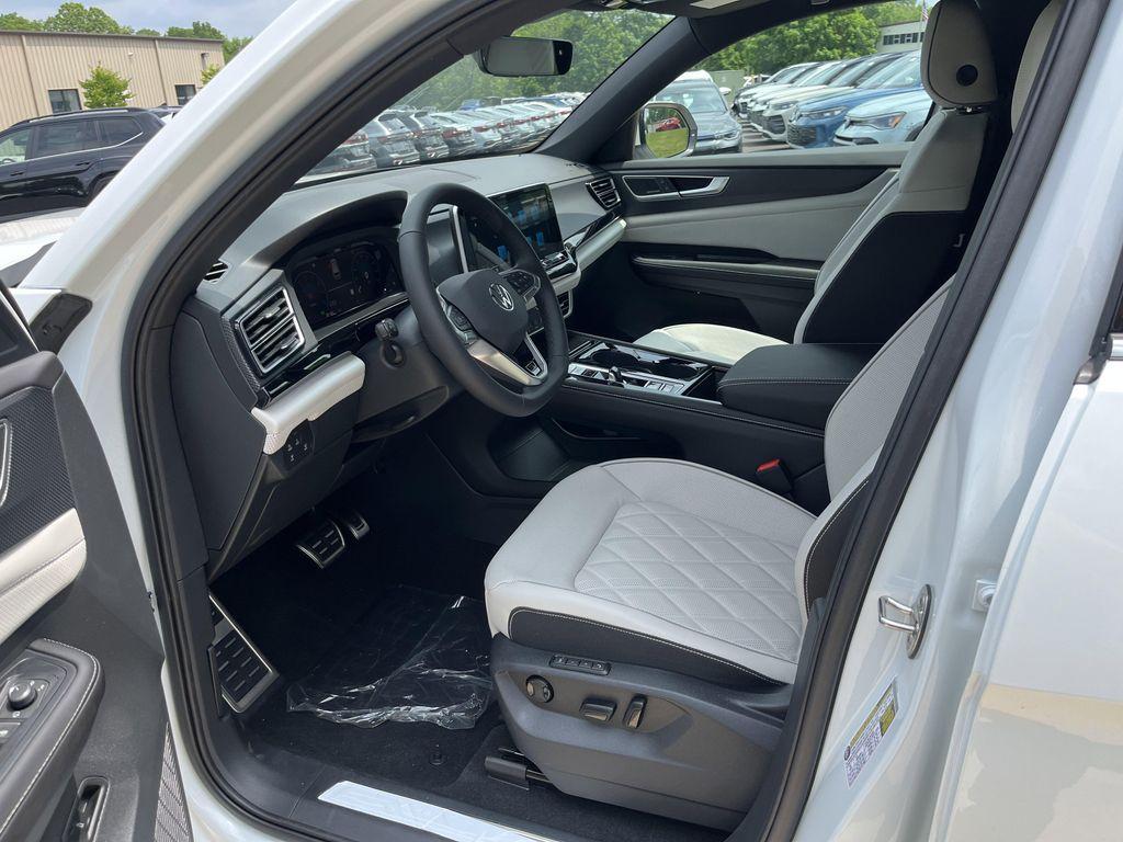 new 2026 Volkswagen Atlas Cross Sport car, priced at $57,183
