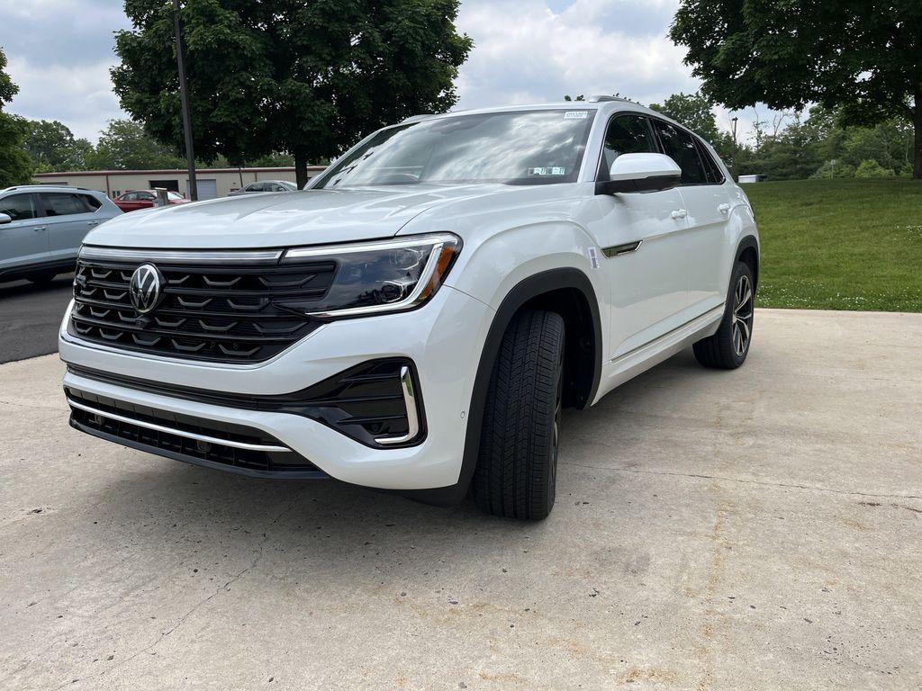 new 2026 Volkswagen Atlas Cross Sport car, priced at $57,183