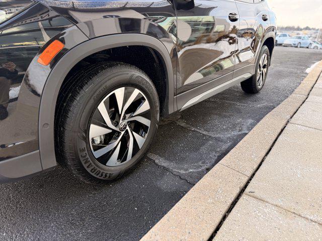 used 2025 Volkswagen Tiguan car, priced at $27,995