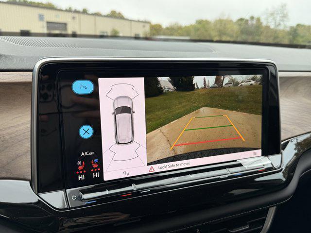 new 2026 Volkswagen Atlas car, priced at $48,520