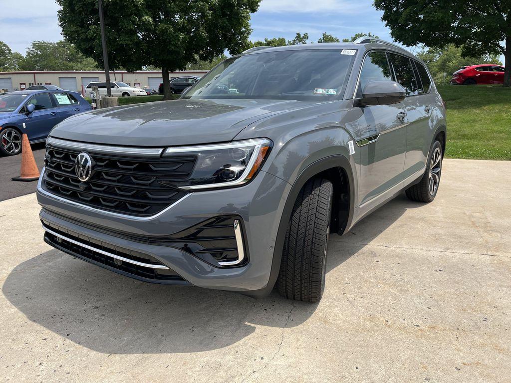new 2026 Volkswagen Atlas car, priced at $58,887