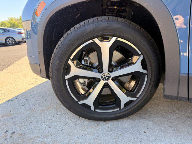 new 2026 Volkswagen Tiguan car, priced at $39,352