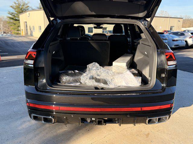 new 2026 Volkswagen Atlas Cross Sport car, priced at $56,481