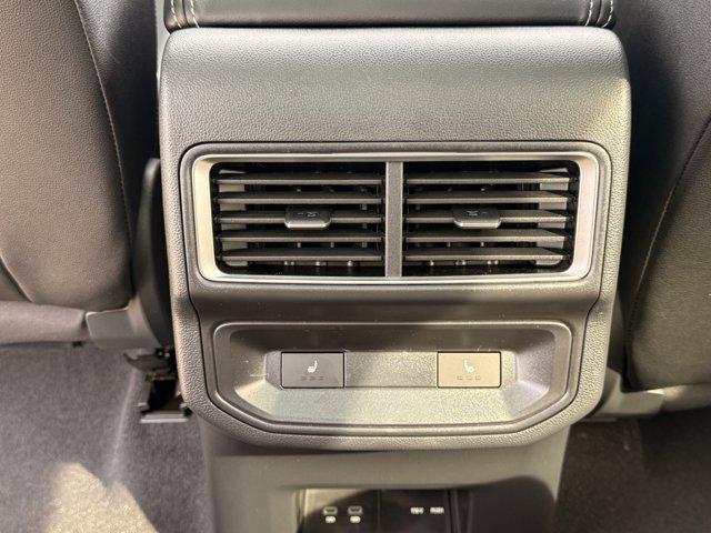 new 2026 Volkswagen Atlas Cross Sport car, priced at $56,669