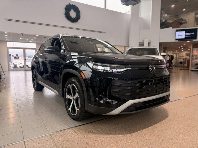 used 2025 Volkswagen Tiguan car, priced at $31,995