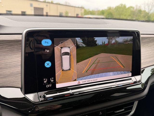 new 2026 Volkswagen Atlas car, priced at $57,738
