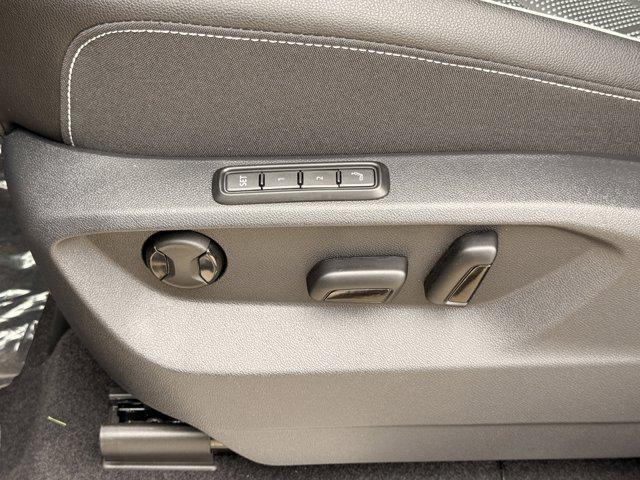 new 2026 Volkswagen Atlas car, priced at $57,738
