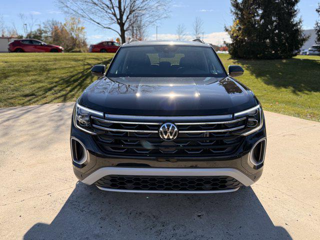 new 2026 Volkswagen Atlas car, priced at $48,732